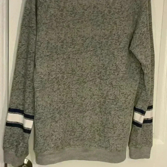 Cute Ladies Toronto Maple Legs licensed  long sleeve T. Size M - Picture 4 of 4